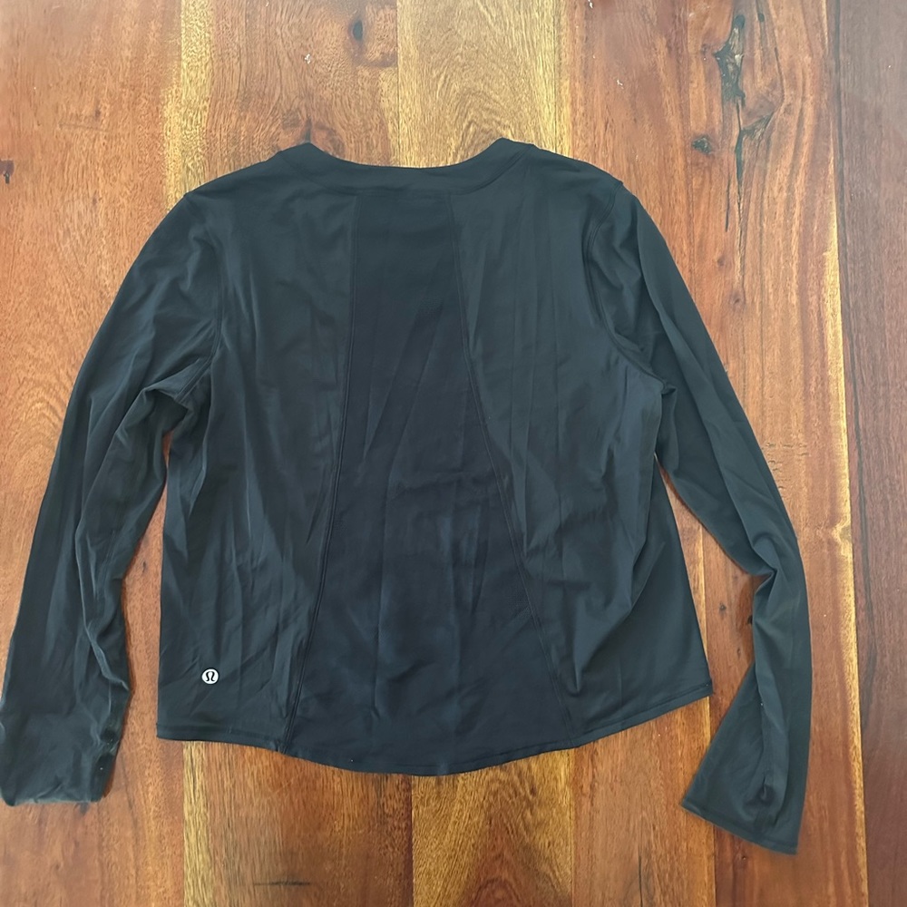 Fast and Free Race Length Long-Sleeve Shirt